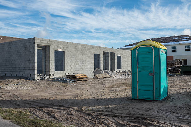 Best Portable bathroom rental  in Galesburg, IL